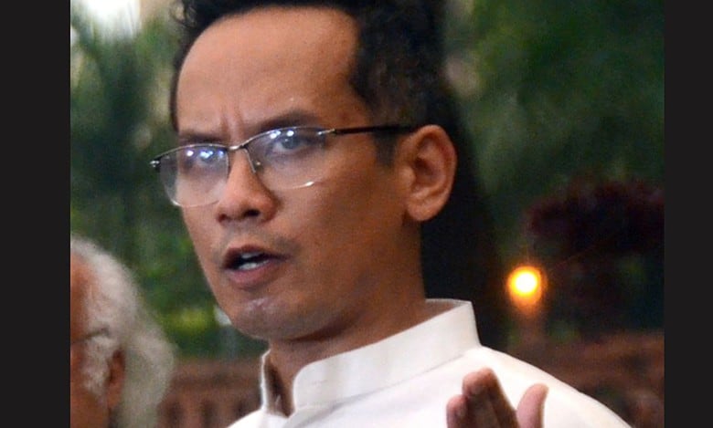 Congress MP Gaurav Gogoi’s convoy meets with accident, seven injured
