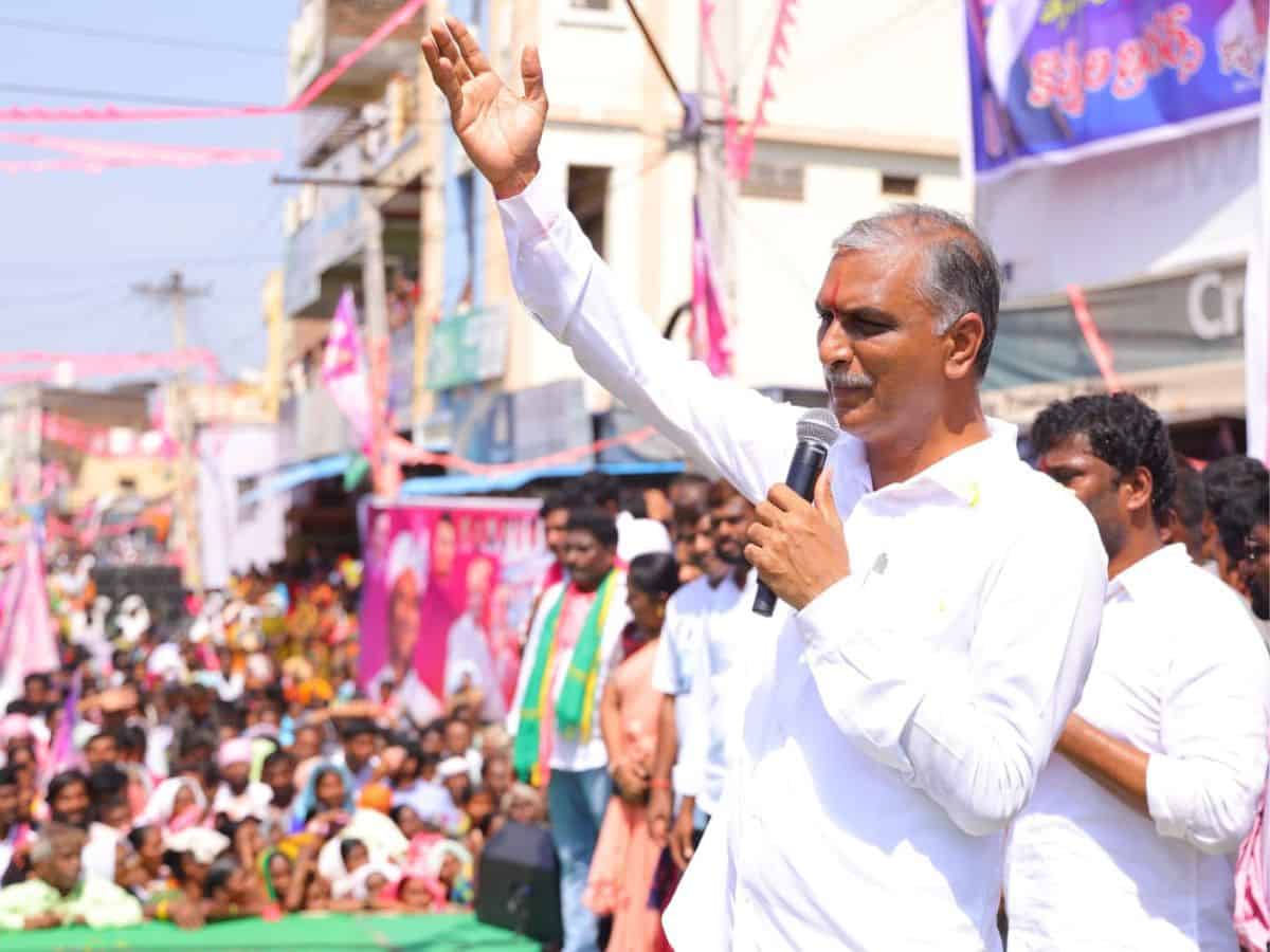 'Every state facing power cuts except Telangana', says Harish Rao, slams Cong