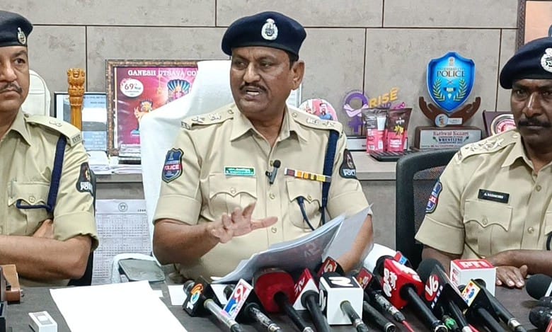 Student ended life over failed romance, not due to TSPSC exam: Hyderabad police