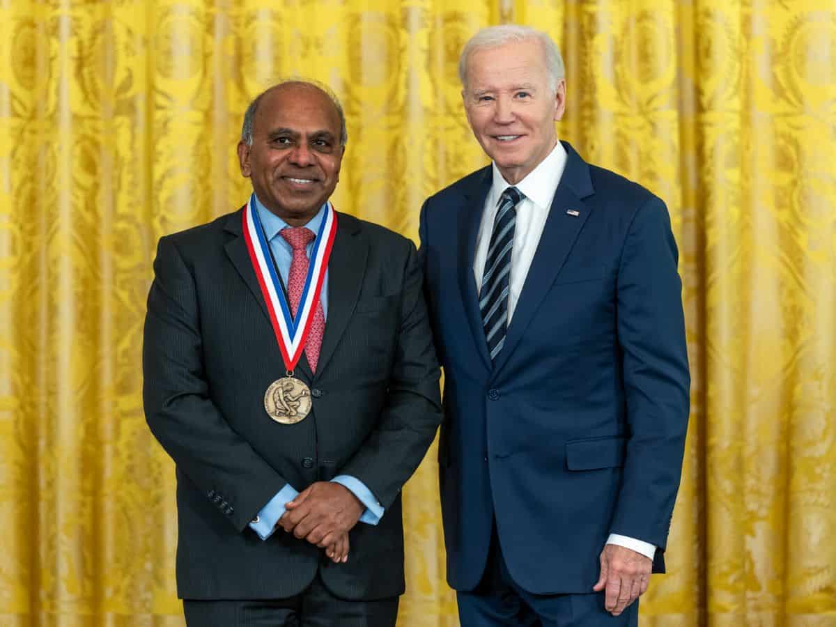 Indian-American scientist Subra Suresh and US president Joe Biden