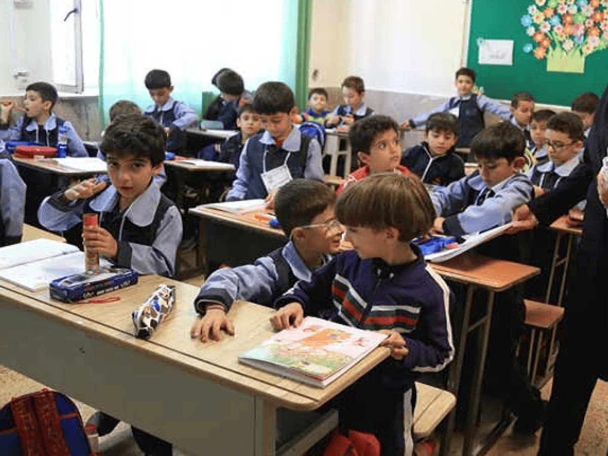 Iran ban teaching of all foreign languages in kindergartens, primary schools