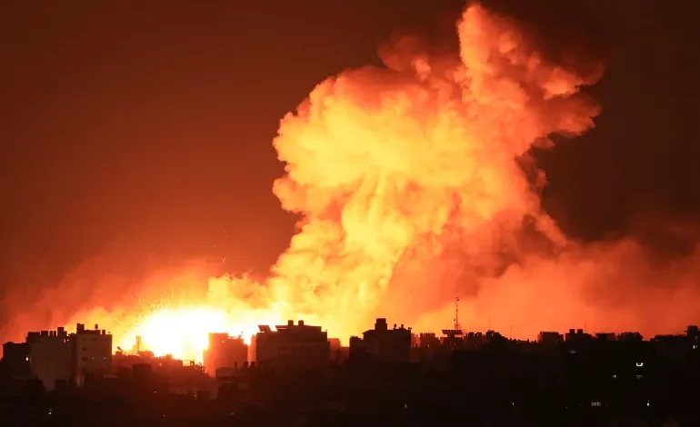 Explosions rock US bases in Syria: Reports