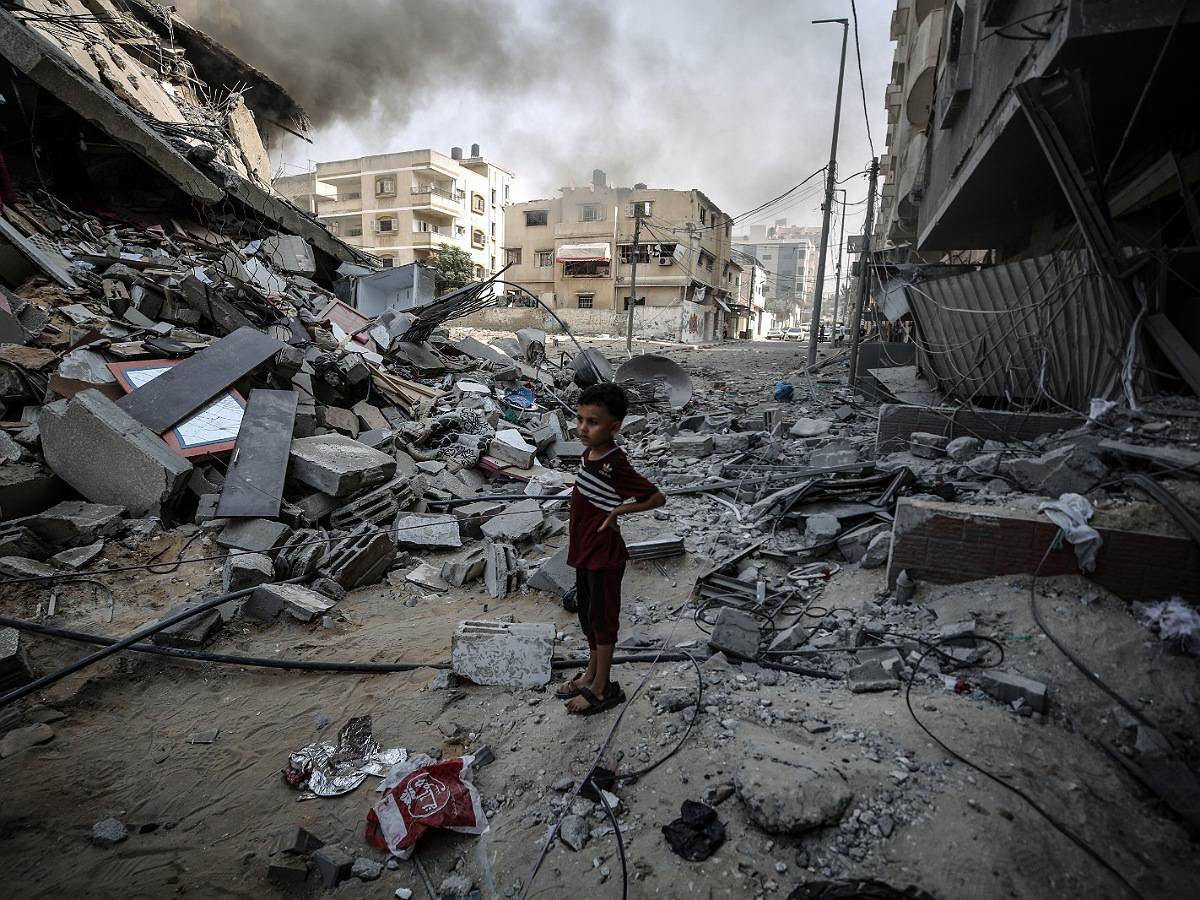 1,400 Israelis, 2,670 Palestinians killed as war enters 10th day