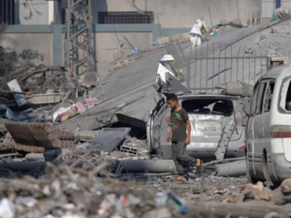Israel infantry forces, tanks enter Gaza Strip territory in 'localised raids'