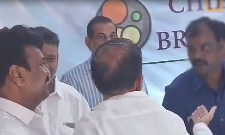 Hyderabad: HM Mahmood Ali ‘slaps’ security officer over ‘missing bouquet’