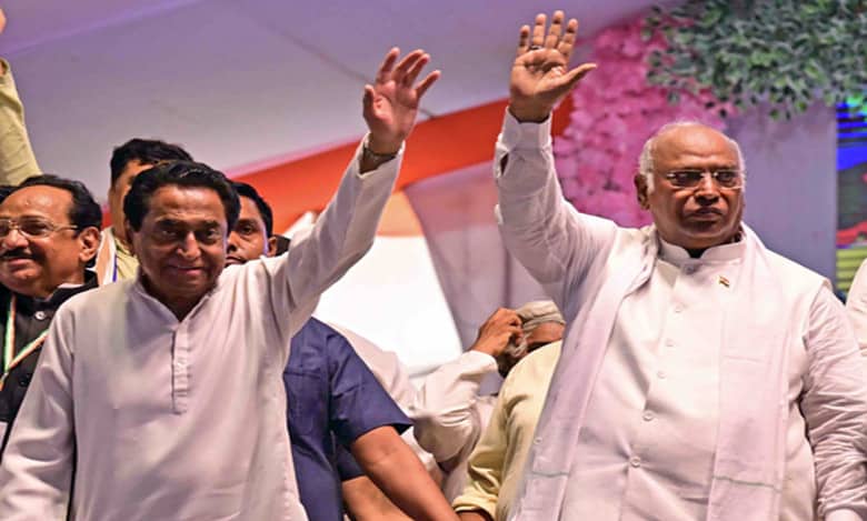Day after marathon meeting of Cong’ CEC, Kamal Nath meets Kharge to discuss candidates