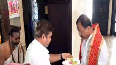 Watch: MoS V Muraleedharan visits historic Shiva temple in Oman