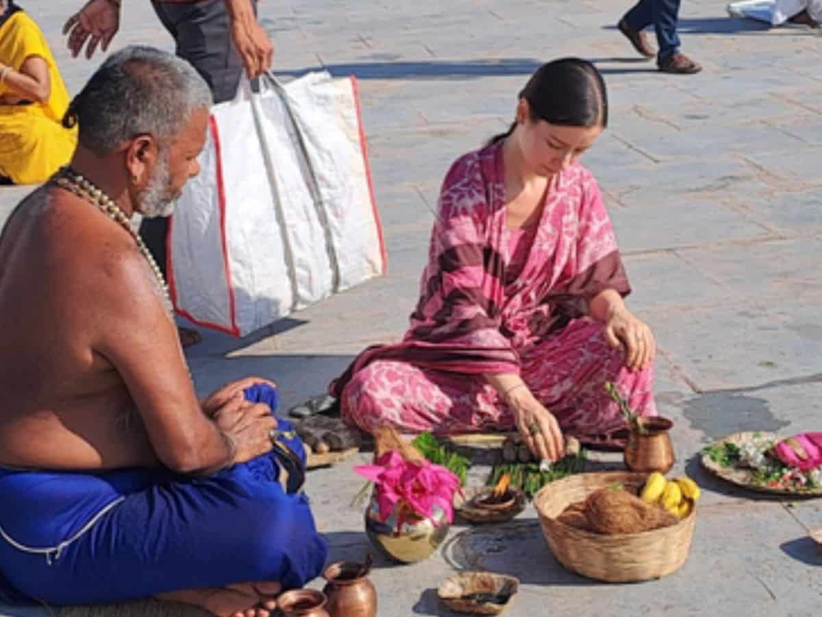 Pind Daan at Gaya (1)