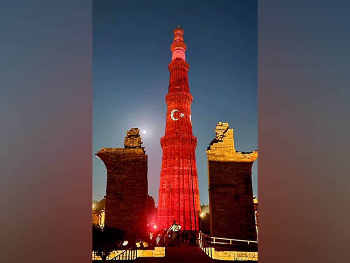 Delhi: Qutub Minar lights up with Turkish flag