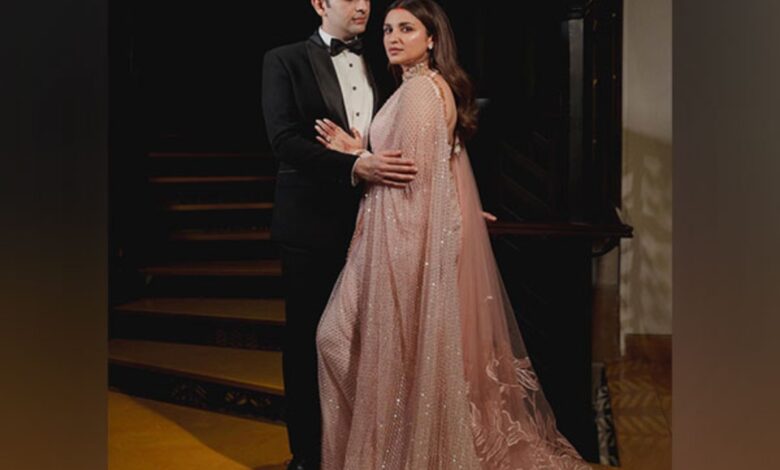 Parineeti Chopra, Raghav Chadha's reception pics give major couple goals, check it out