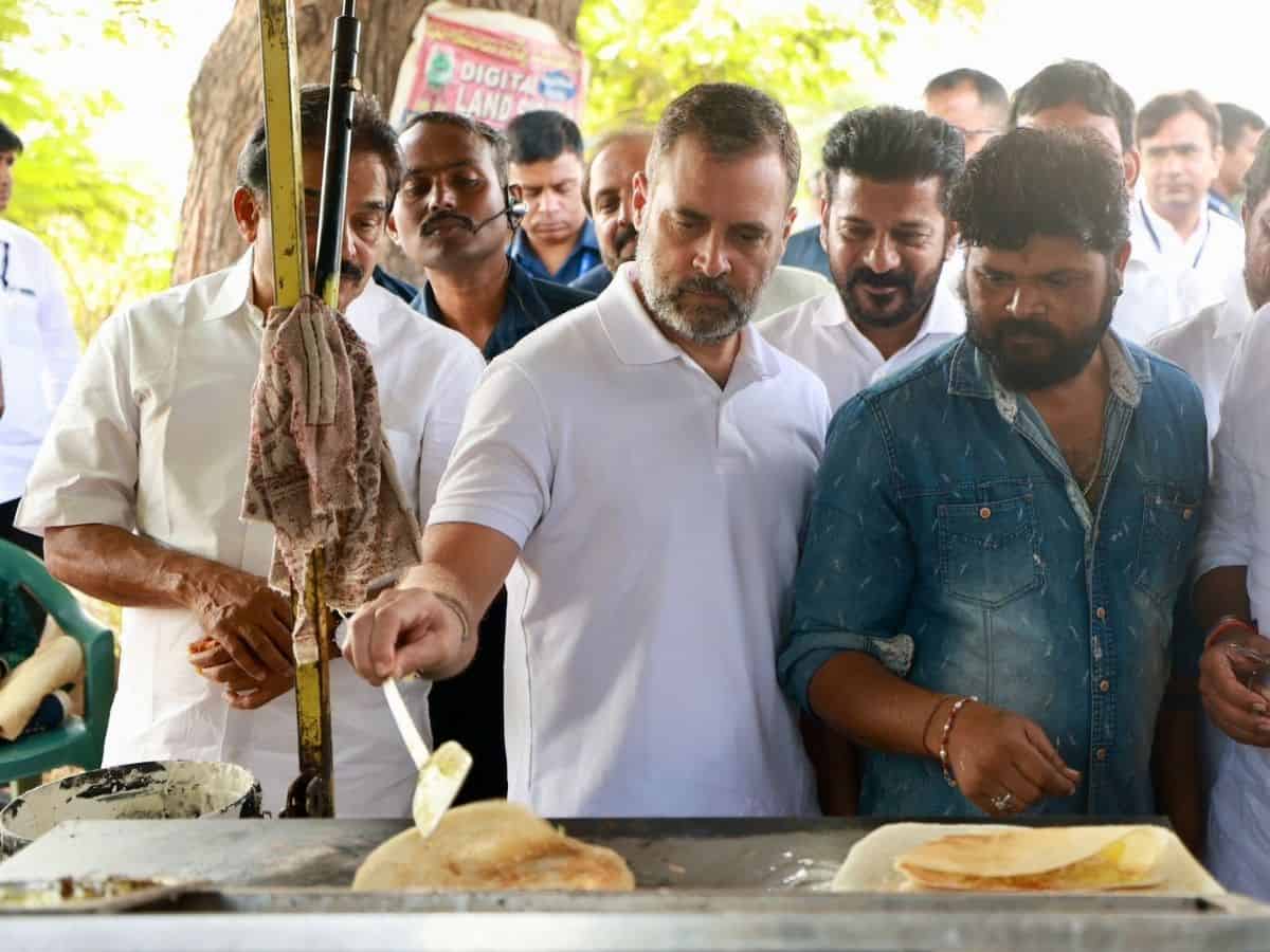 Rahul Gandhi tries his hand at dosa-making in Telangana's Jagtial