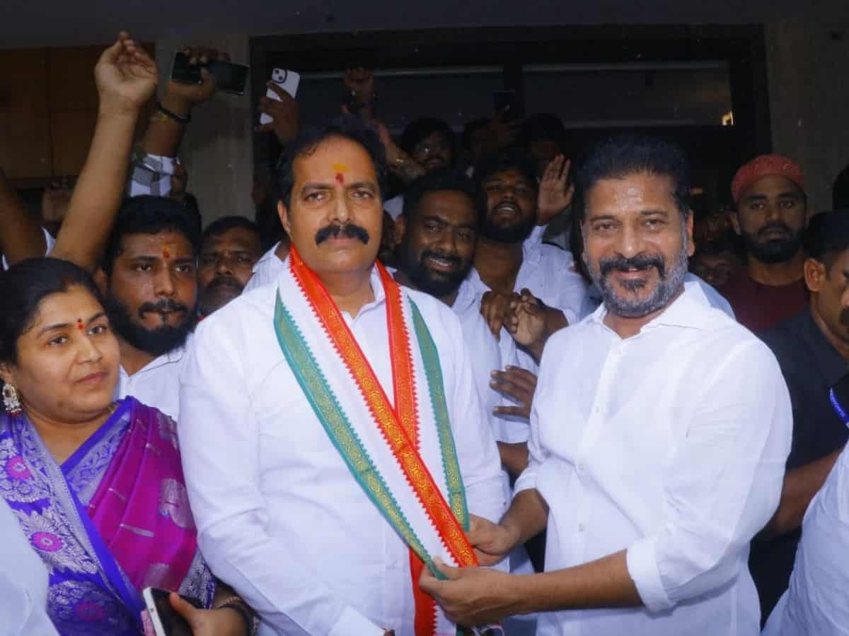 Hyderabad: BRS Madhapur corporator Jagadeeshwar Goud joins Congress