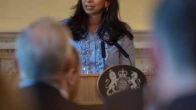 Suella Braverman warns against waving Palestinian flags in UK