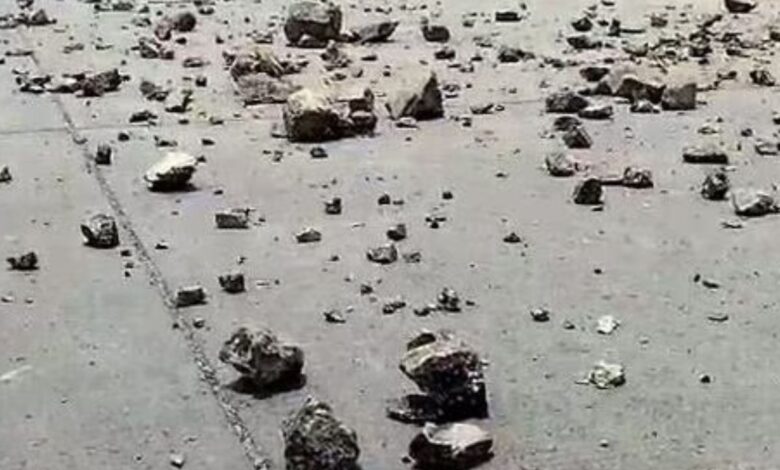 Stones pelted on police during demolition drive in Lucknow