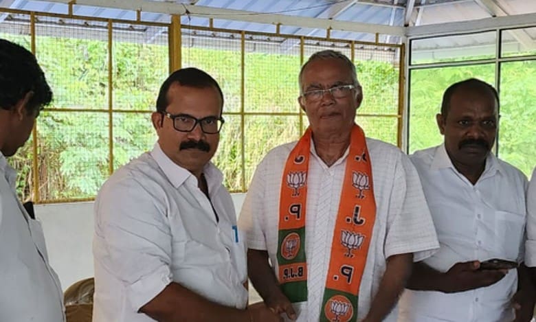 Catholic priest joins saffron camp in Kerala