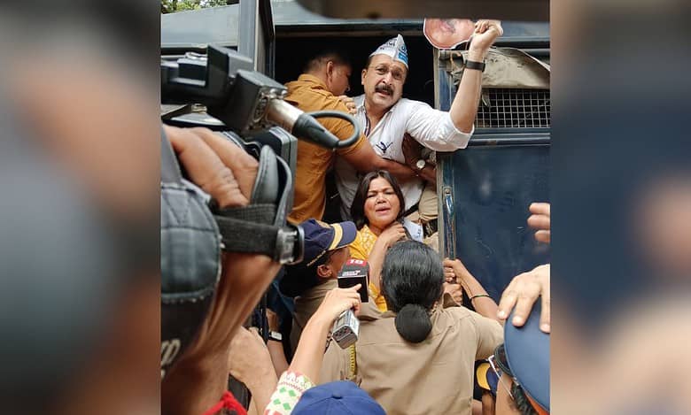 Many detained as Mumbai AAP protests against MP Sanjay Singh’s arrest