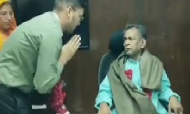 Video showing IAS officer offering shawl, his chair to priest goes viral