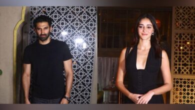 Aditya, Ananya twin in black as they step out for romantic date