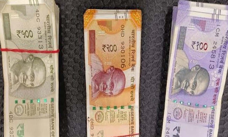 Telangana polls: BRS activist held for distributing cash in Hyderabad