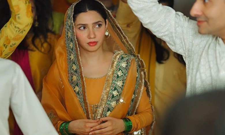 Photos of Mahira Khan's Haldi ceremony go viral