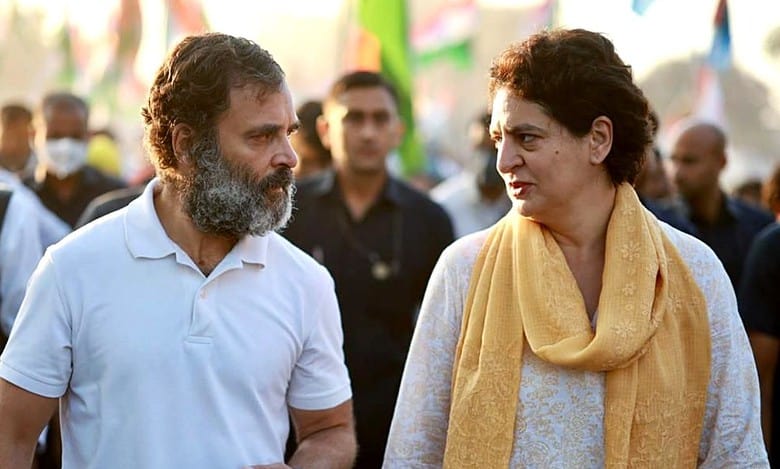 Cong's bus yatra 2.0 to enter Hyderabad; Rahul, Priyanka to take part