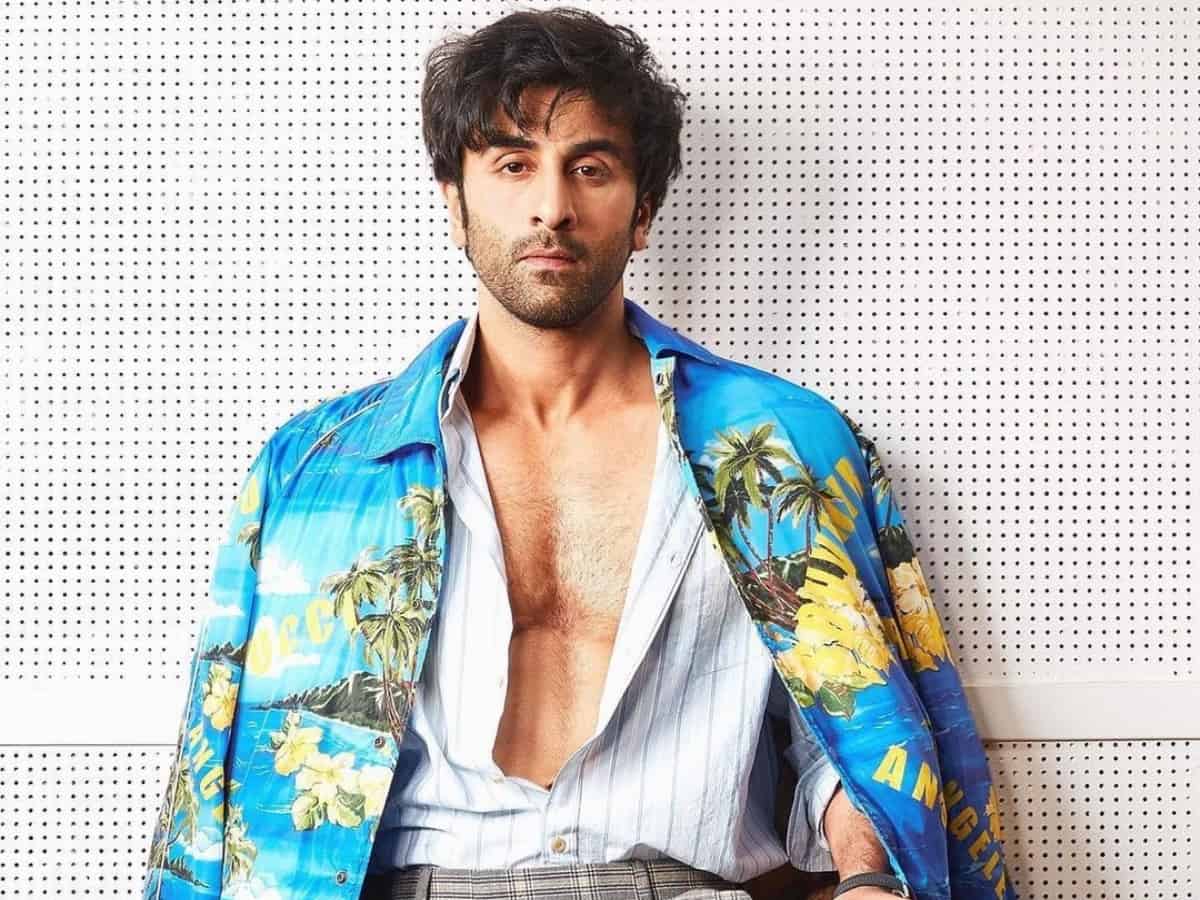 Ranbir Kapoor reveals why Rishi Kapoor hit him at Diwali pooja