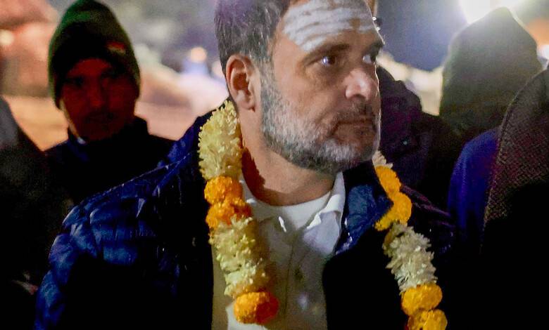 Rahul Gandhi serves food to devotees at ‘bhandara’ in Kedarnath