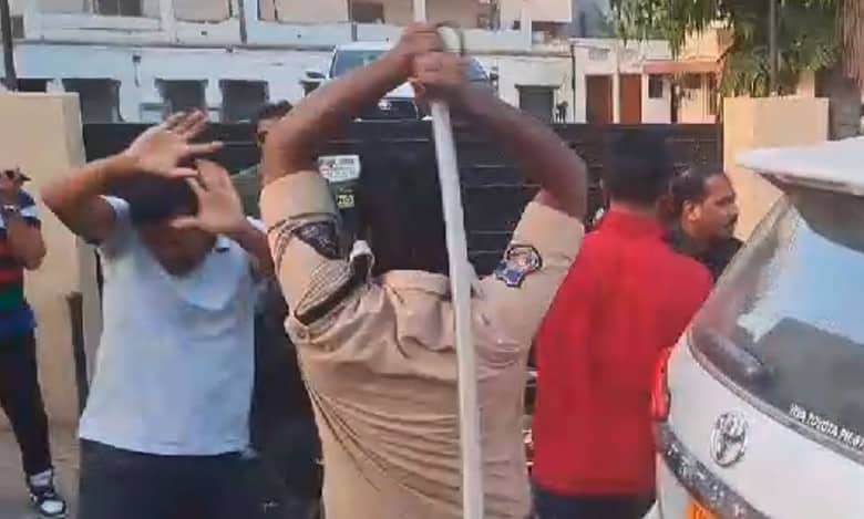 Hyderabad: AIMIM cadre attacks Congress' Malakpet candidate Shaik Akbar