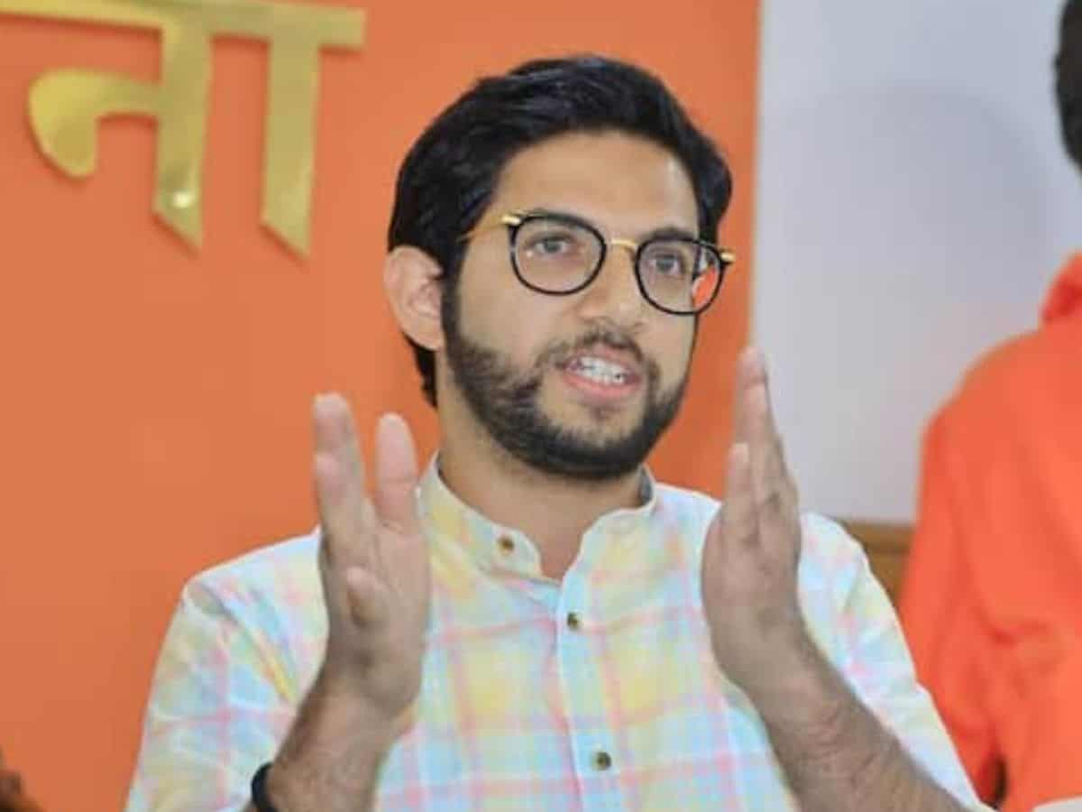 FIR against Aditya Thackeray for illegally inaugurating Mumbai Bridge