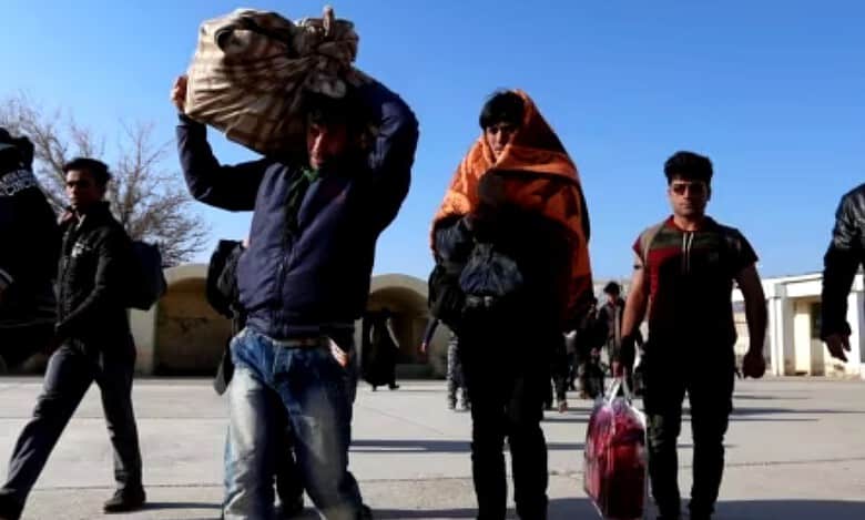Iran deports Afghan immigrants with valid passports, visas
