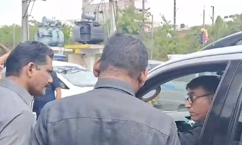 Hyderabad: MBT's Amjedullah Khan detained amid polling
