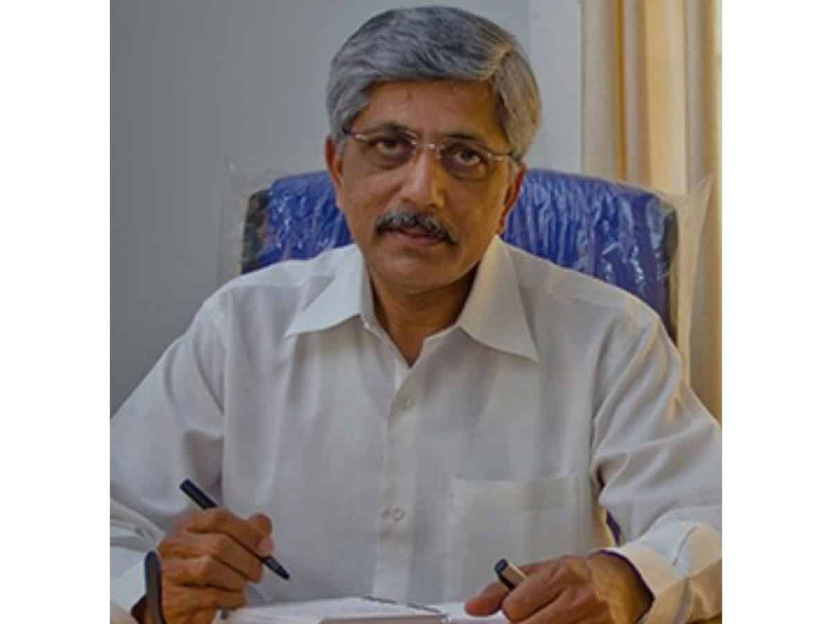 Chairman of Backward Classes Commission K. Jayaprakash Hegde-