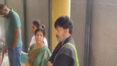 Telangana Assembly Polls : Chiranjeevi and family cast their votes in Hyderabad