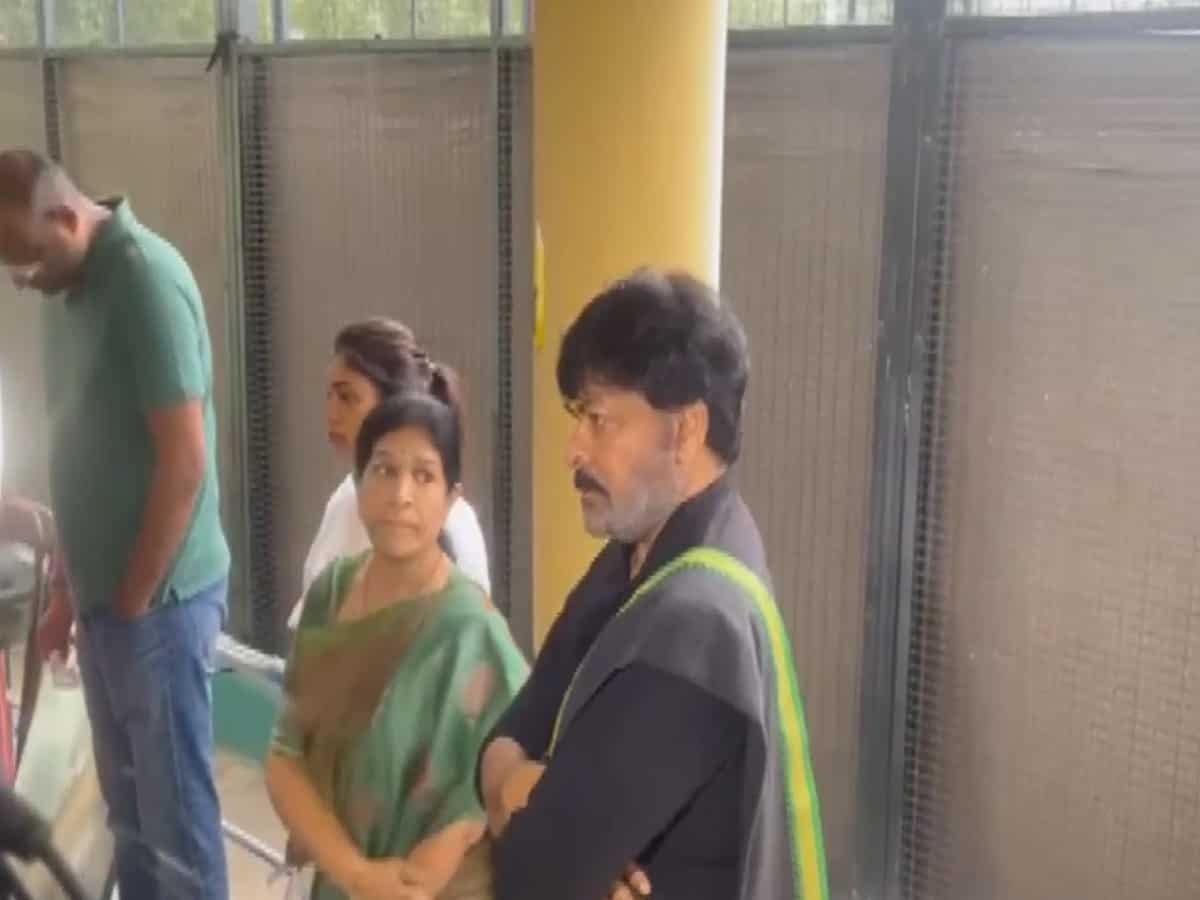 Telangana Assembly Polls : Chiranjeevi and family cast their votes in Hyderabad