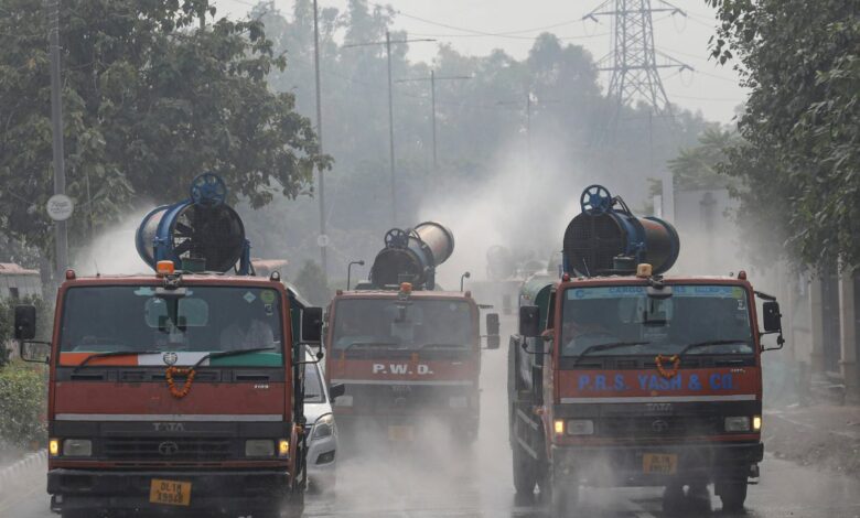 Delhi's unbearable air pollution nears 'severe' category once again