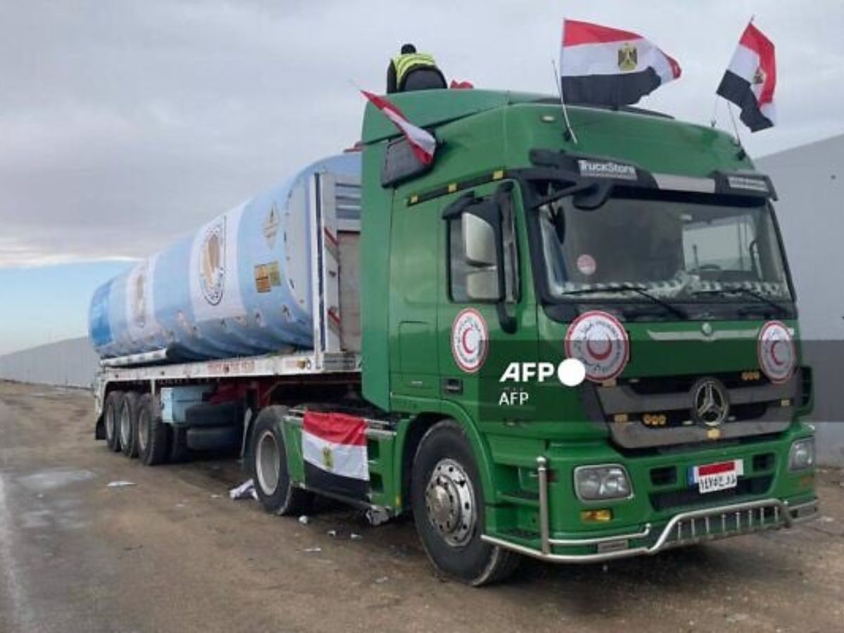 Fuel truck form Egypt enter gaza