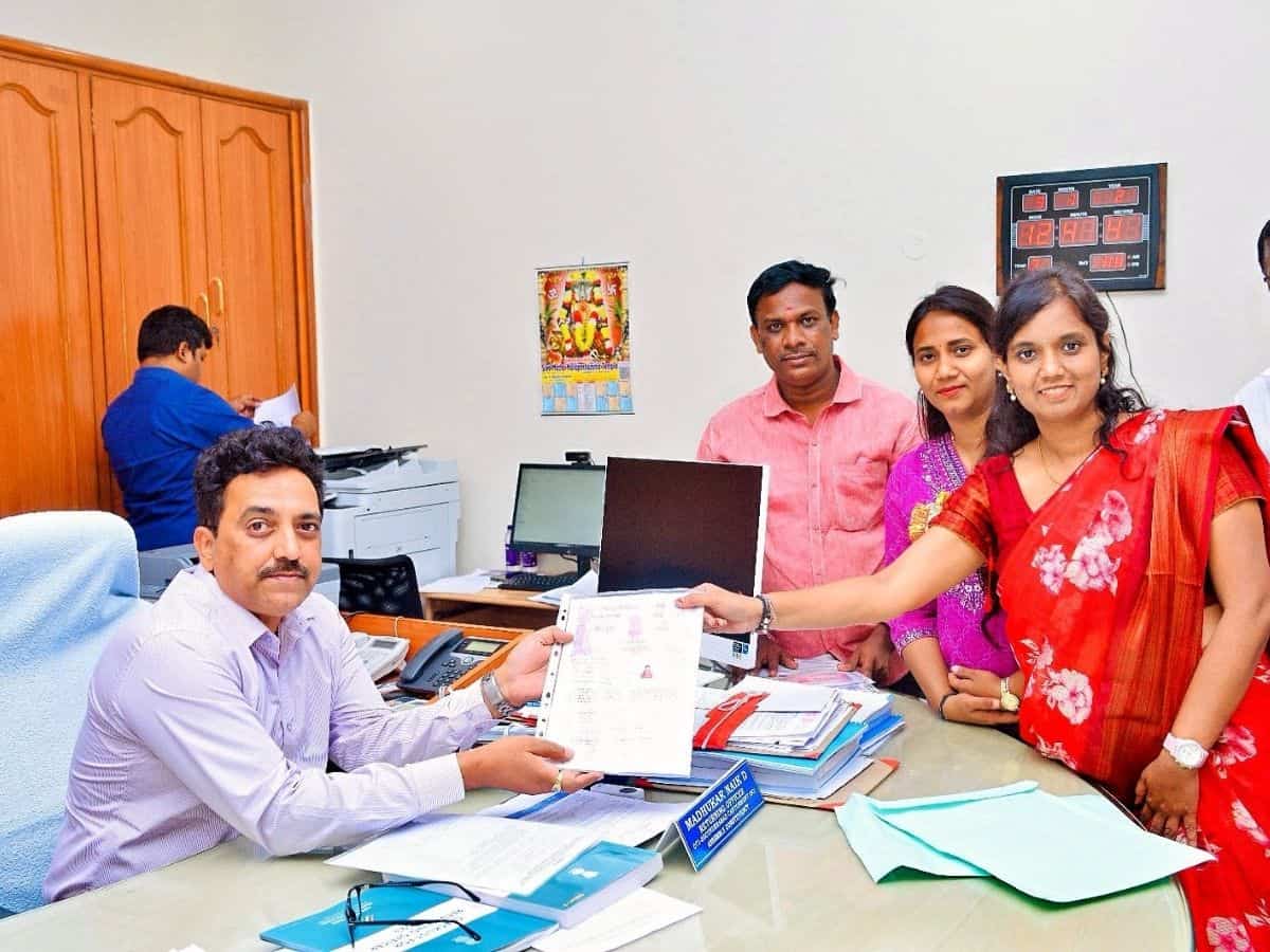 Hyderbad: BRS's Lasya Nanditha files nomination from Secunderabad Cantonment