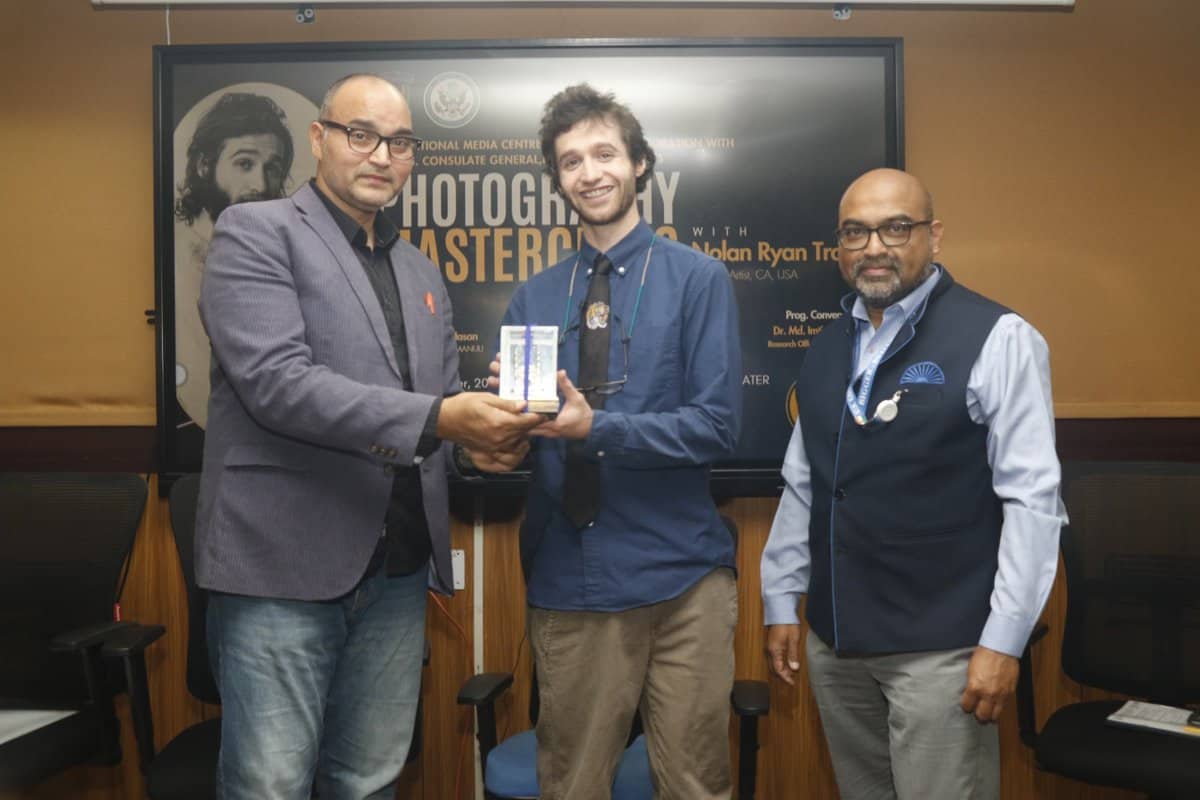 Mr. Rizwan Ahamd presenting a memento to Mr. Nolar Ryan Trowe. Dr. Salil  Kadiralso seen.