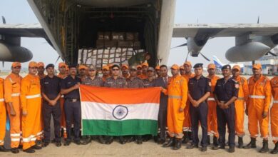 India sends 1st consignment of earthquake relief worth INR 10 Cr to Nepal.