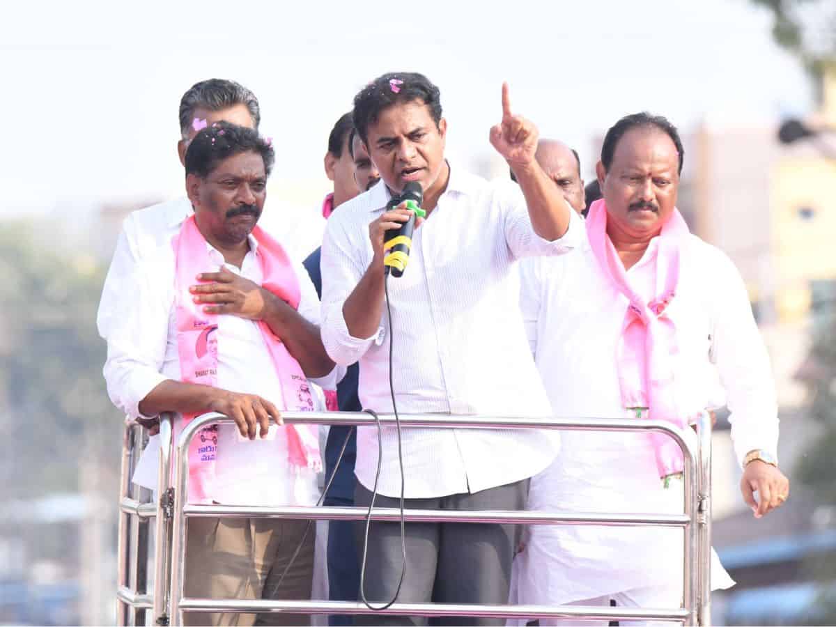 'Ex-PM PV Narasimha Rao was insulted': KTR targets Priyanka, Rahul