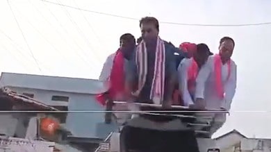 Video: KTR escapes major accident during BRS rally