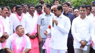 Ex-Telangana TDP chief Kasani Gnaneshwar Mudiraj joins BRS