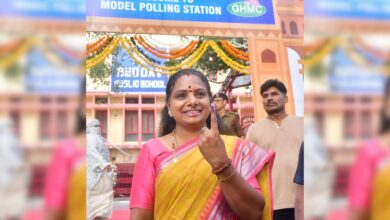 Congress complains to EC on Kavitha's appeal to vote for BRS at polling station
