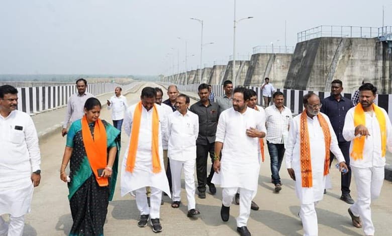 Telangana: BJP leaders inspect Medigadda, demands CBI probe
