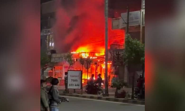 Massive fire in firecracker shop near Sun City