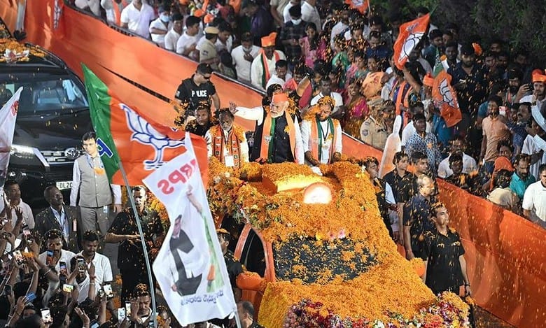 PM Modi's massive election roadshow takes over Hyderabad roads