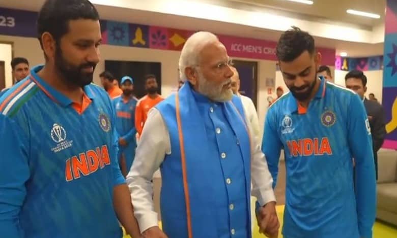 Watch: PM Modi consoles Indian cricket team in dressing room after WC loss