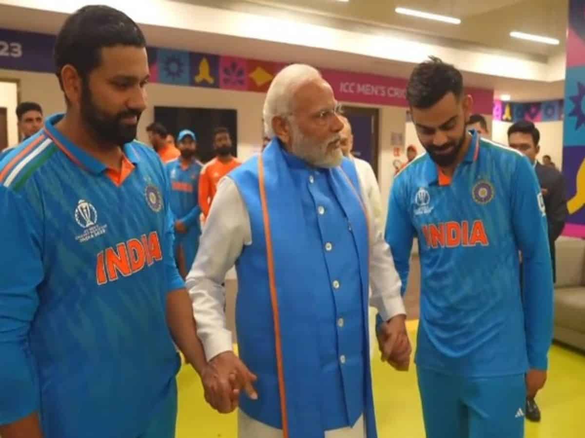 Watch: PM Modi consoles Indian cricket team in dressing room after WC loss