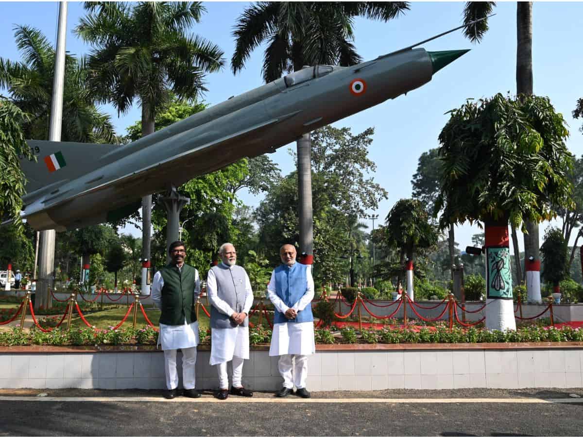 PM modi unveiled a decommissioned MiG-211 fighter jet