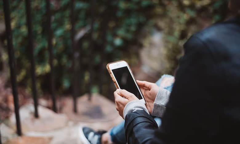 Hyderabad: 150 stolen mobiles worth Rs 10L recovered by rly cops